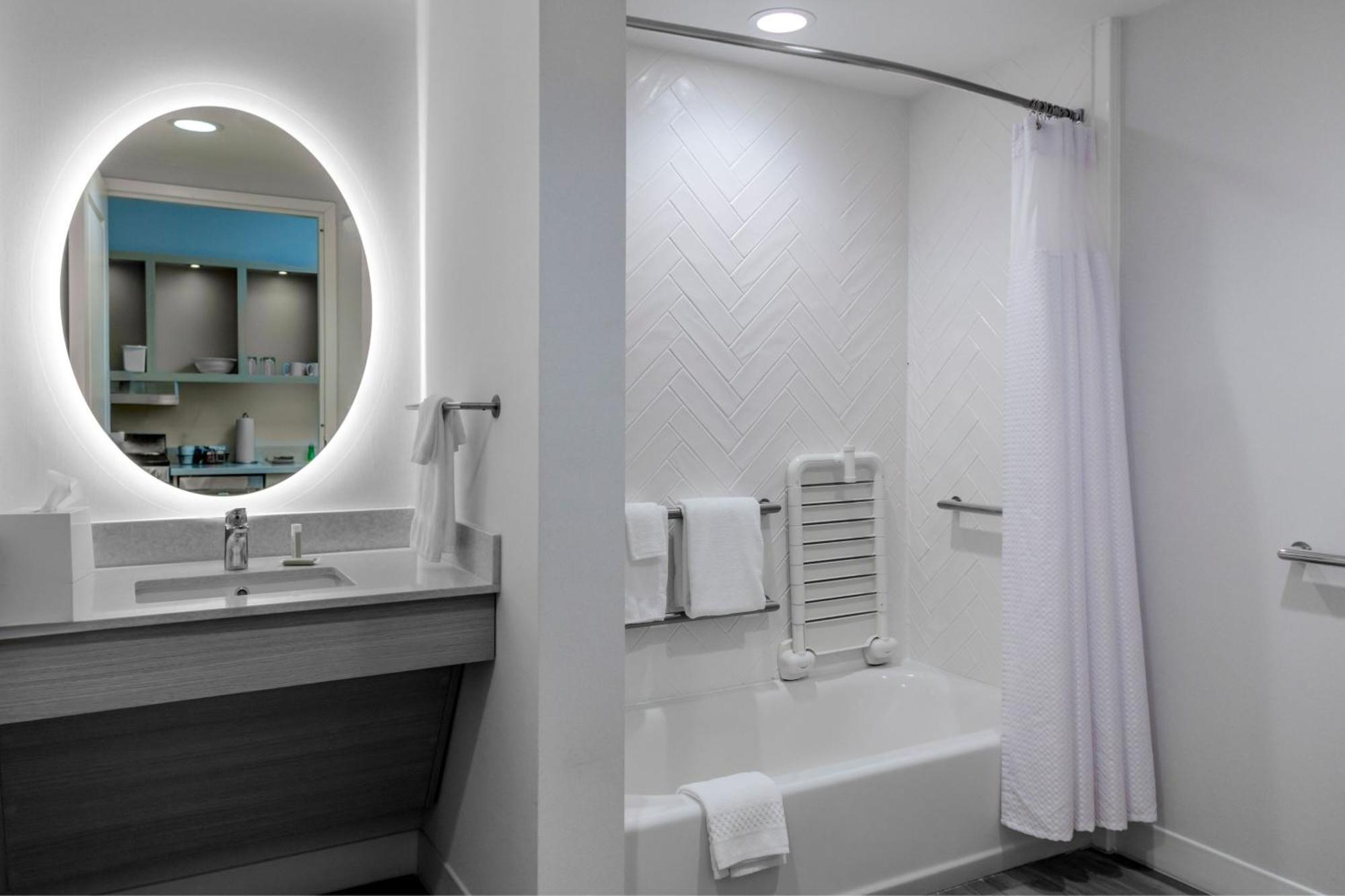 Towneplace Suites By Marriott Chesterfield Bagian luar foto