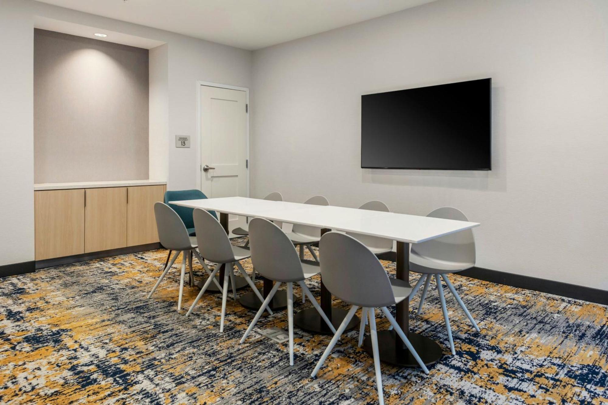 Towneplace Suites By Marriott Chesterfield Bagian luar foto